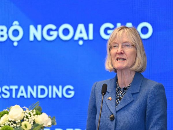 1-canh-bao-lua-dao-visa-uc