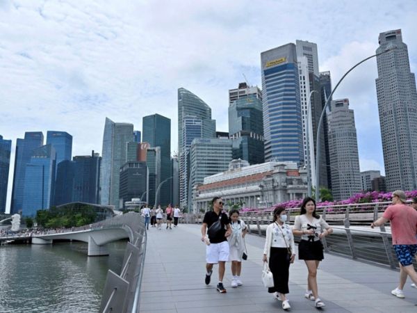 1-kinh-te-singapore-tang-truong-2025