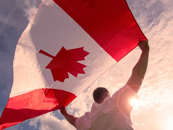 1-lanh-tho-tay-bac-canada