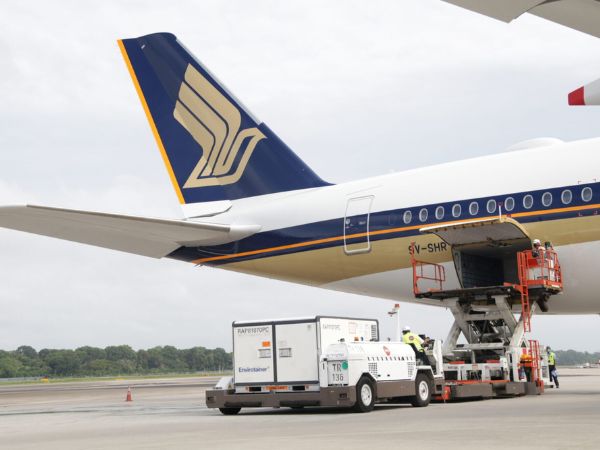 1-nuoc-singapore-thu-phu-phi-bay