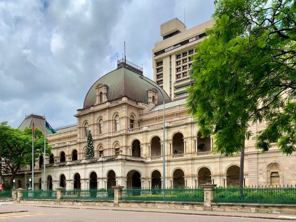 1-queensland-uc