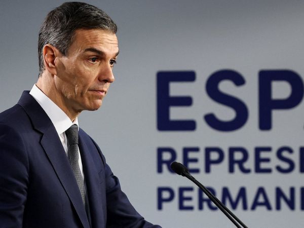 1-quoc-gia-chau-au-cam-mang-xa-hoi