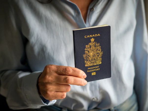 1-quoc-tich-canada-cai-cach-2025