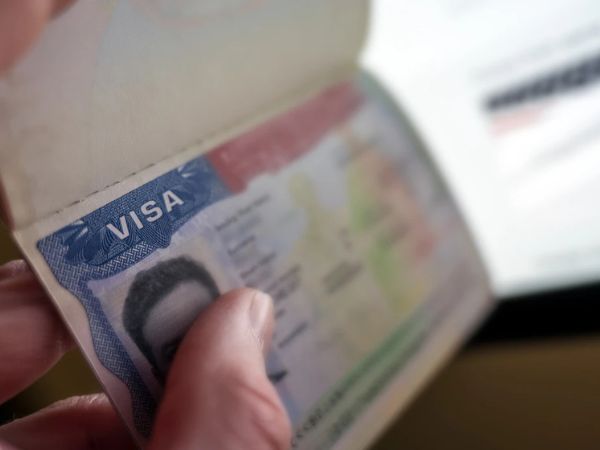 1-tang-phi-visa-my
