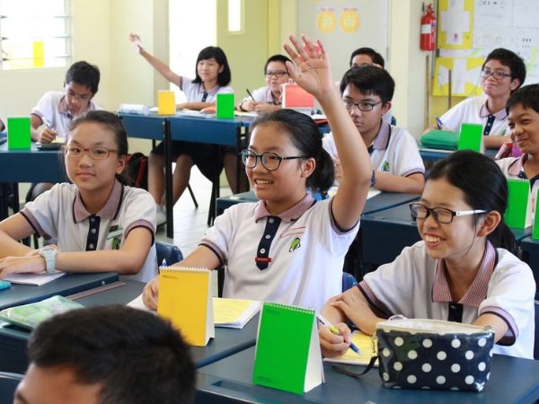 2-hoc-sinh-singapore