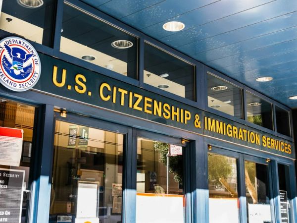3-du-lieu-uscis-q2-2025