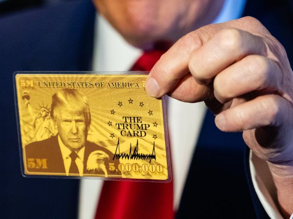 3-the-vang-cua-trump