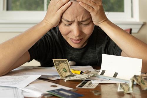 Vì sao nhà đầu tư có thể mất cả tiền lẫn cơ hội định cư