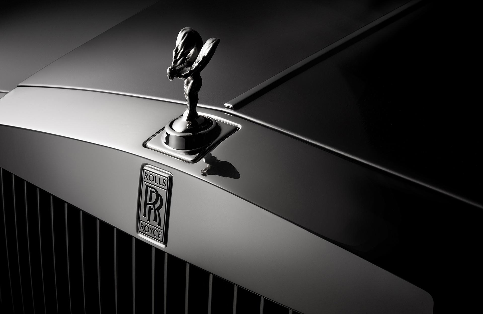 car photographer london luxury automotive product photography rolls royce hood ornament spirit of ecstacy