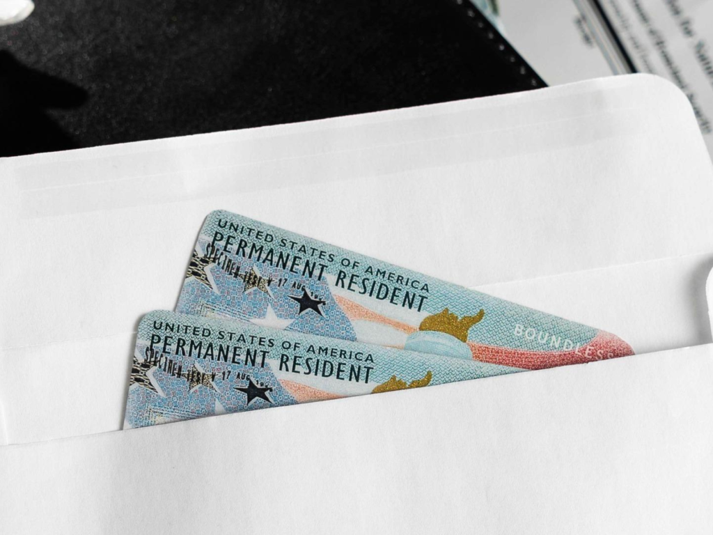 the-xanh-la-gi-va-quyen-loi-the-xanh-10-nam-aims-viet-nam-1