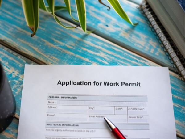 work-permit-la-gi-aims-viet-nam-1